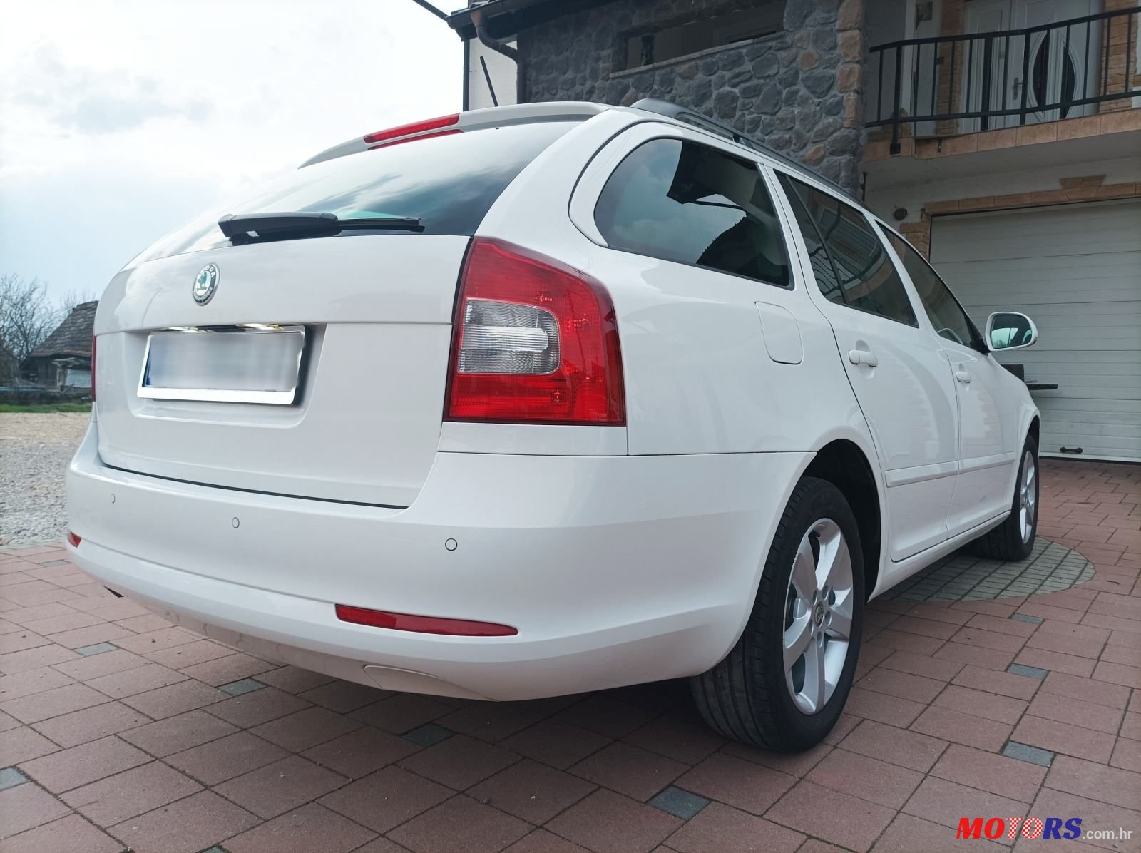 2012' Skoda Octavia Combi photo #4