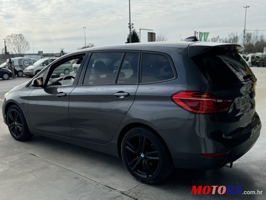 2017' BMW Serija 2 218D photo #5