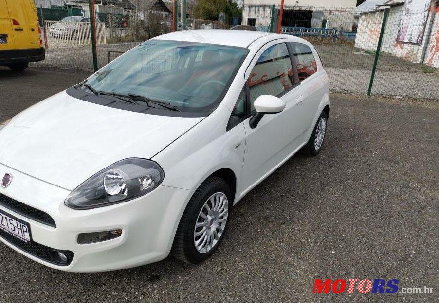 2012' Fiat Punto 1,2 8V photo #1