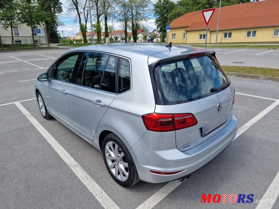 2015' Volkswagen Golf Sportsvan photo #5