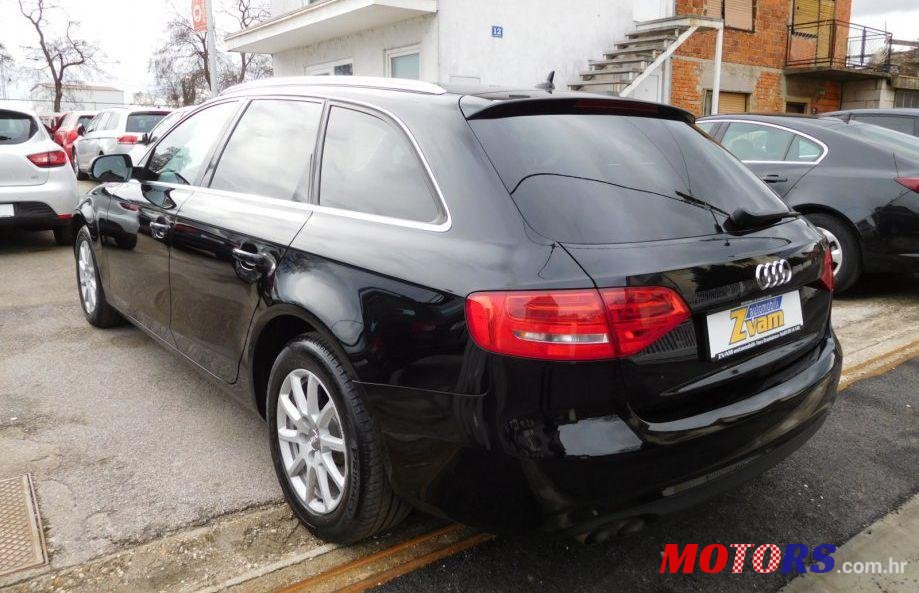 2012' Audi A4 Avant photo #1