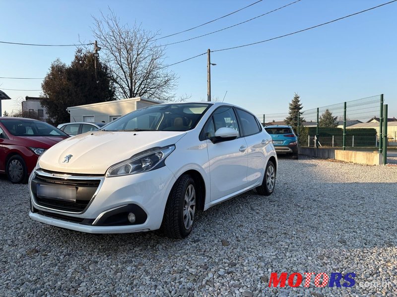 2017' Peugeot 208 1,6 Bluehdi photo #1