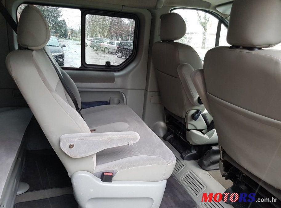 2005' Opel Vivaro 1,9 Cdti Tour photo #2