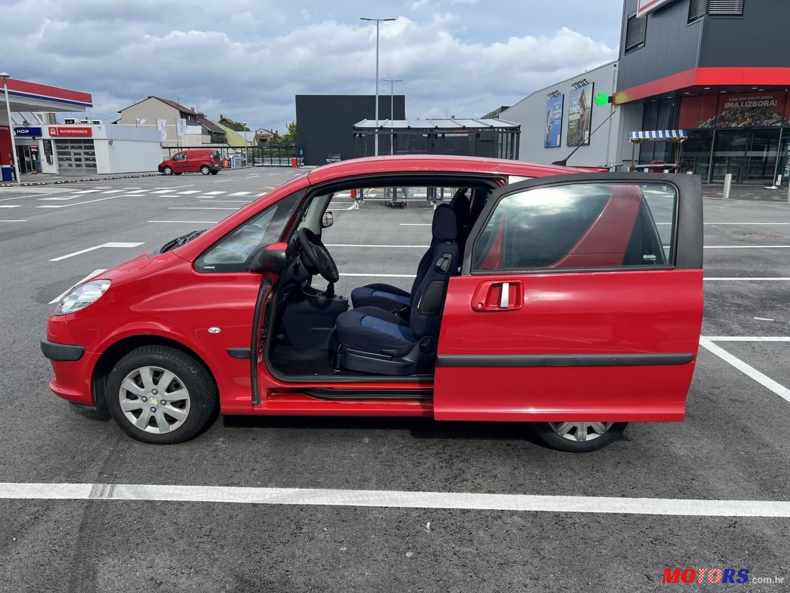 2005' Peugeot 1007 1,4 photo #2