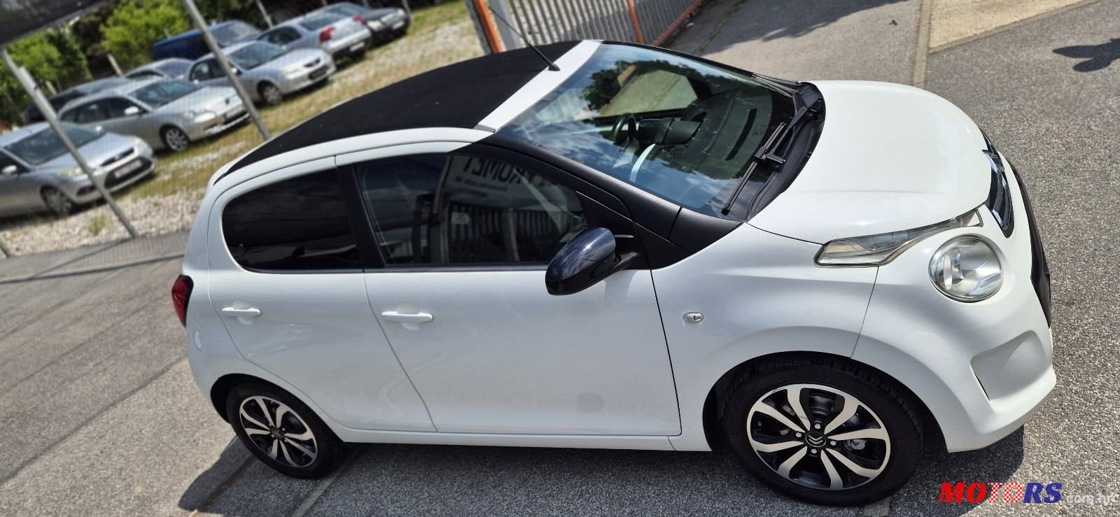 2015' Citroen C1 1,0 Vti 68 photo #4