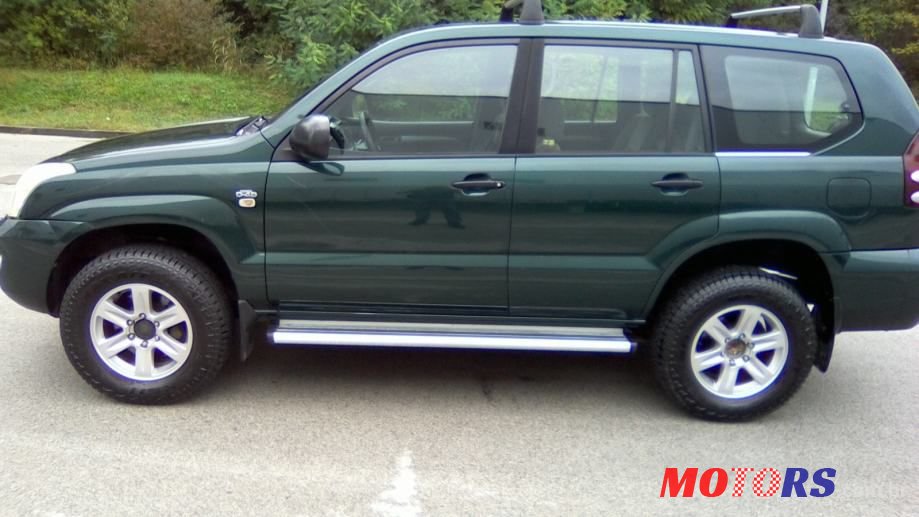 2005' Toyota Land Cruiser 3,0 D-4D photo #3