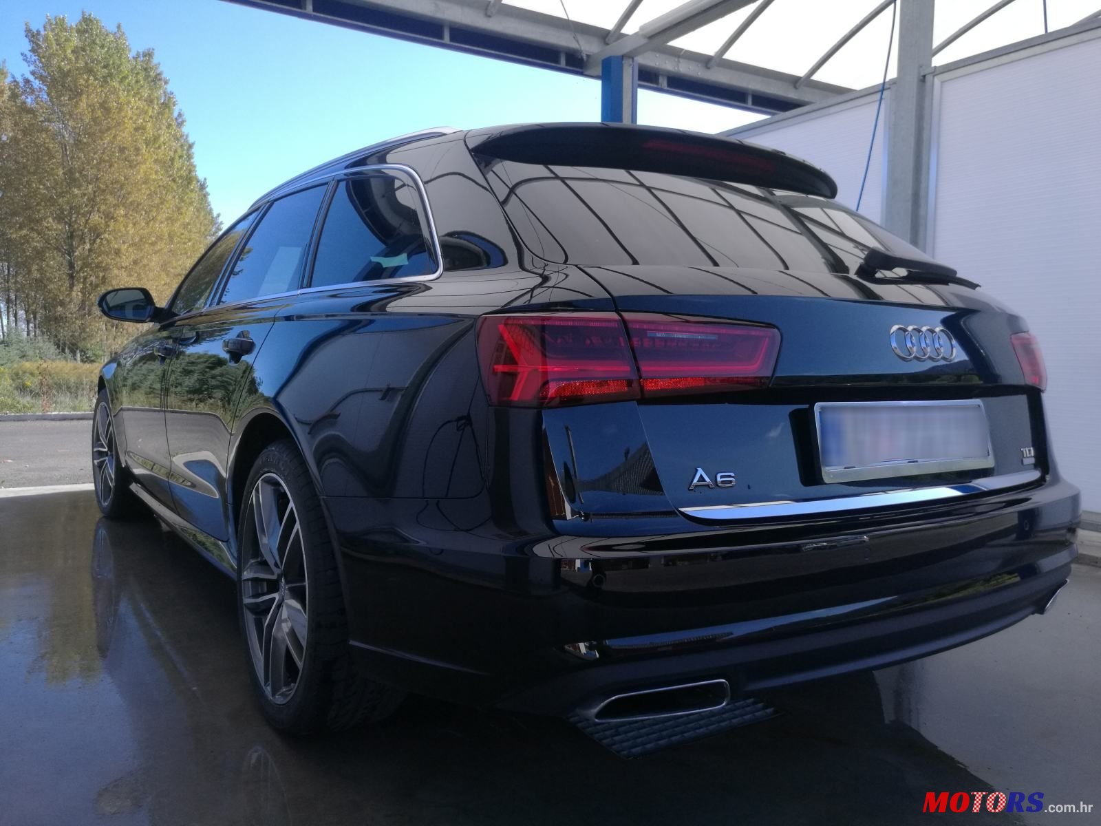 2015' Audi A6 Avant photo #3