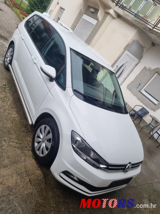 2017' Volkswagen Touran 2,0 Tdi photo #1
