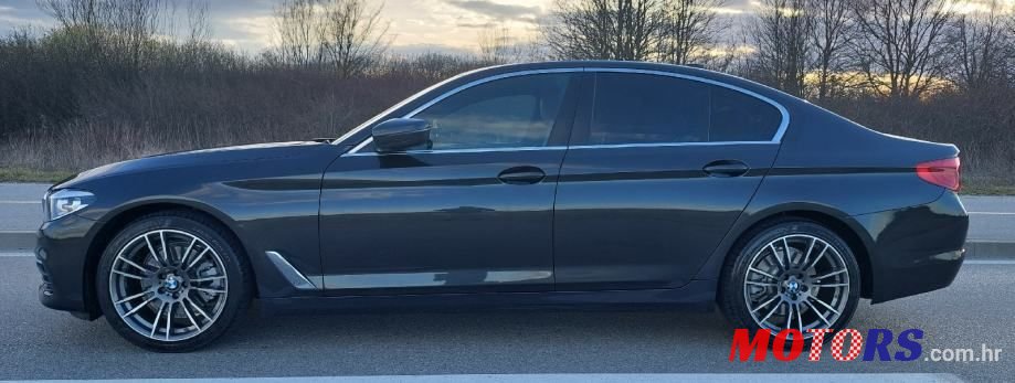 2017' BMW Serija 5 520D photo #5