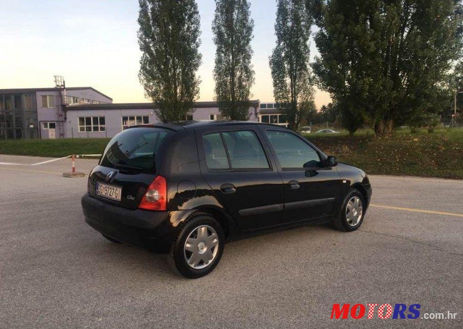 2003' Renault Clio 1,5 Dci photo #1