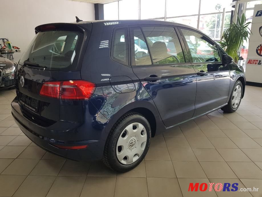 2015' Volkswagen Golf VII photo #4