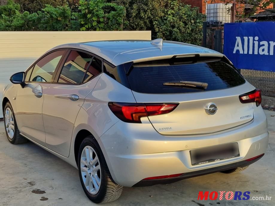 2018' Opel Astra 1.6 Cdti photo #4