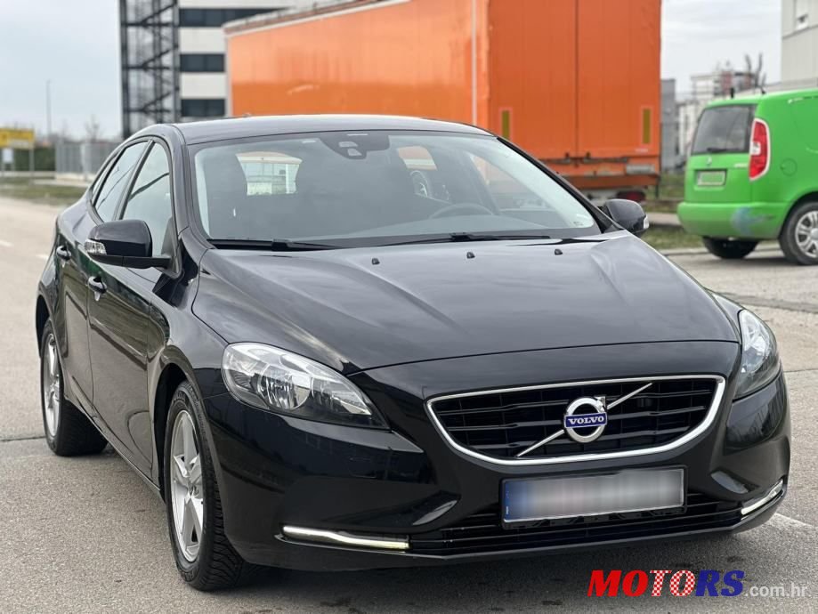 2013' Volvo V40 D2 96G. photo #3