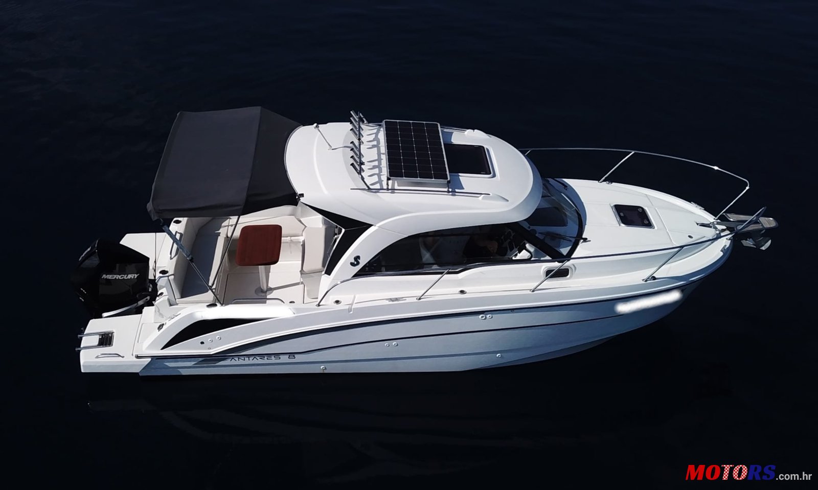 2021' Beneteau Antares 8 OB photo #2