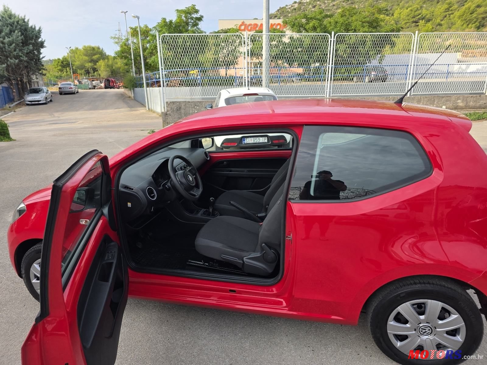 2012' Volkswagen Up! 1,0 Up! photo #6