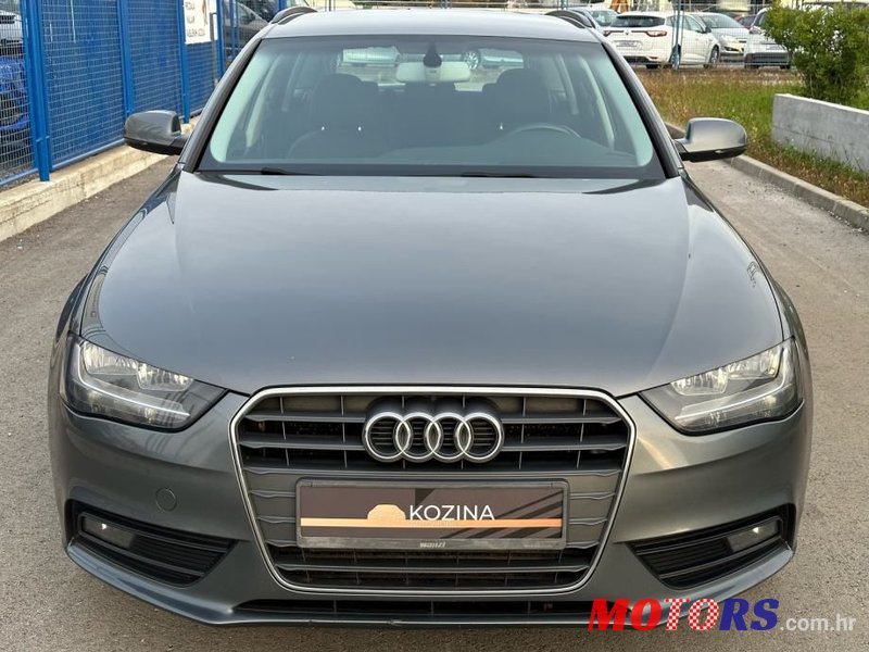 2012' Audi A4 Avant photo #4