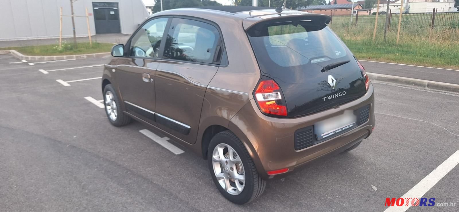 2015' Renault Twingo Tce 90 photo #2