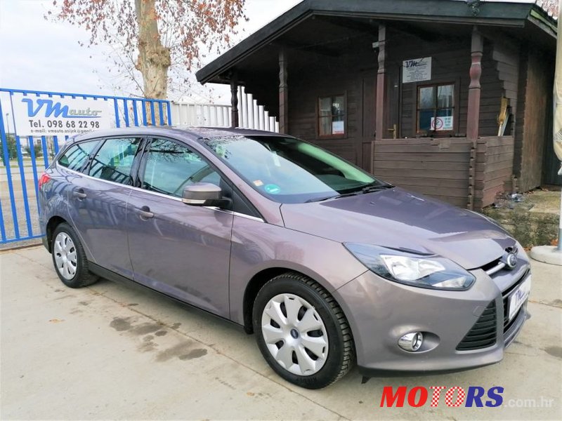 2012' Ford Focus Karavan photo #2