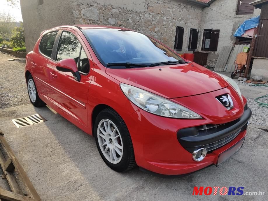 2008' Peugeot 207 1,6 Hdi photo #1