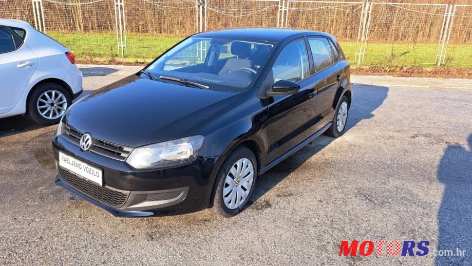 2011' Volkswagen Polo Tdi photo #2