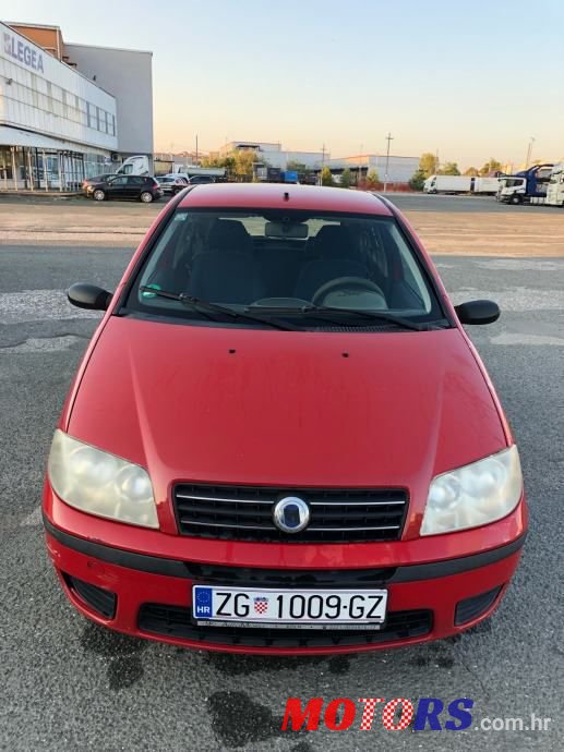 2004' Fiat Punto photo #2
