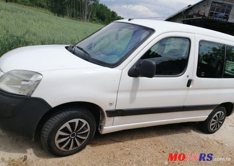 2008' Peugeot Partner 1,4 photo #1