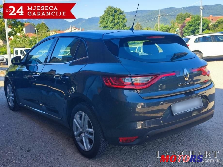 2020' Renault Megane photo #5