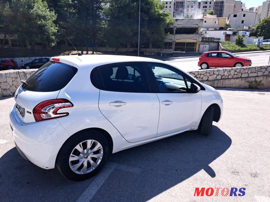 2013' Peugeot 208 1,2 Vti photo #4