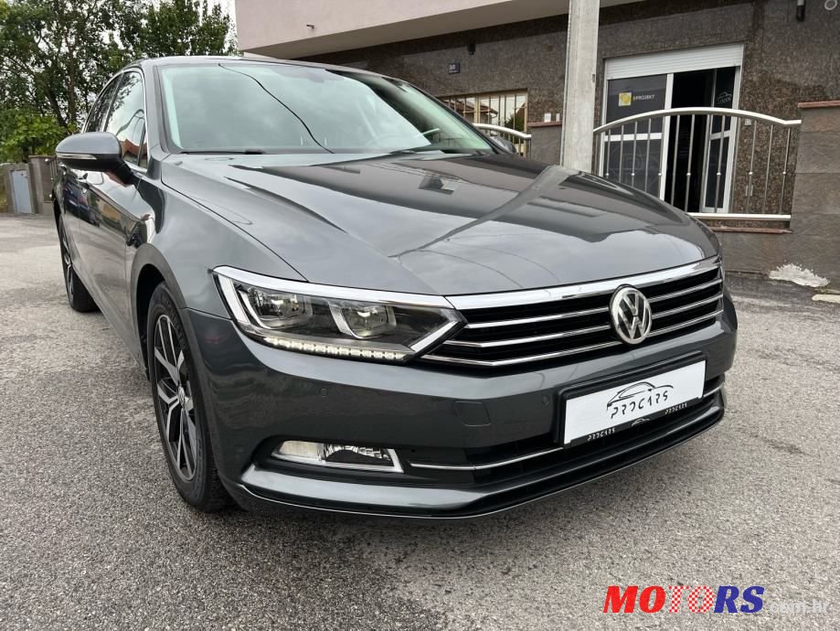 2015' Volkswagen Passat photo #3