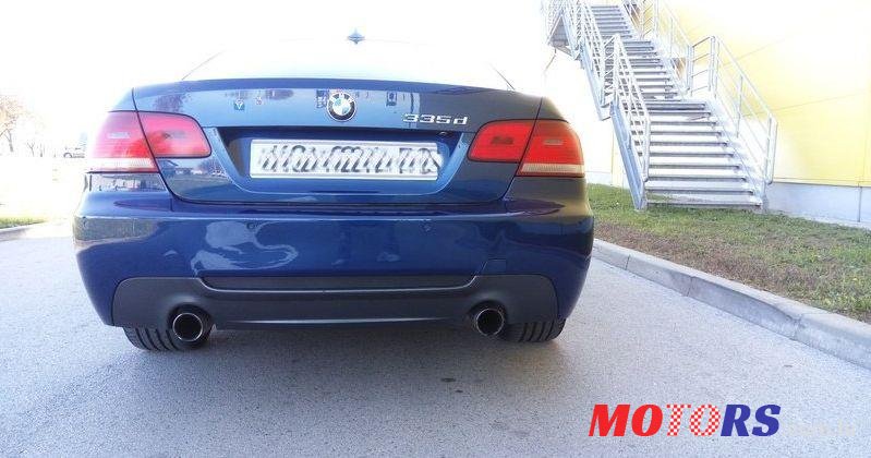 2008' BMW 3 Series 335Cd photo #2