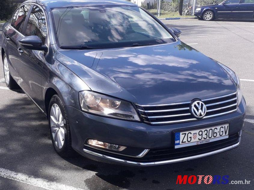 2011' Volkswagen Passat 2,0 Tdi Bmt photo #1
