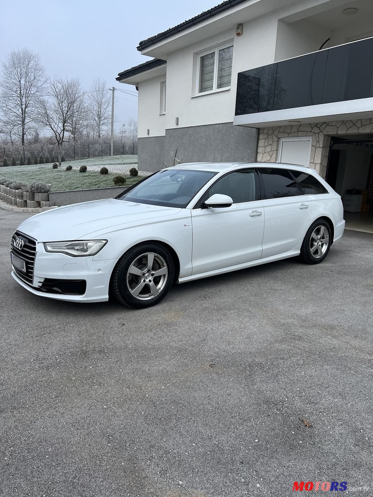 2015' Audi A6 Avant photo #2