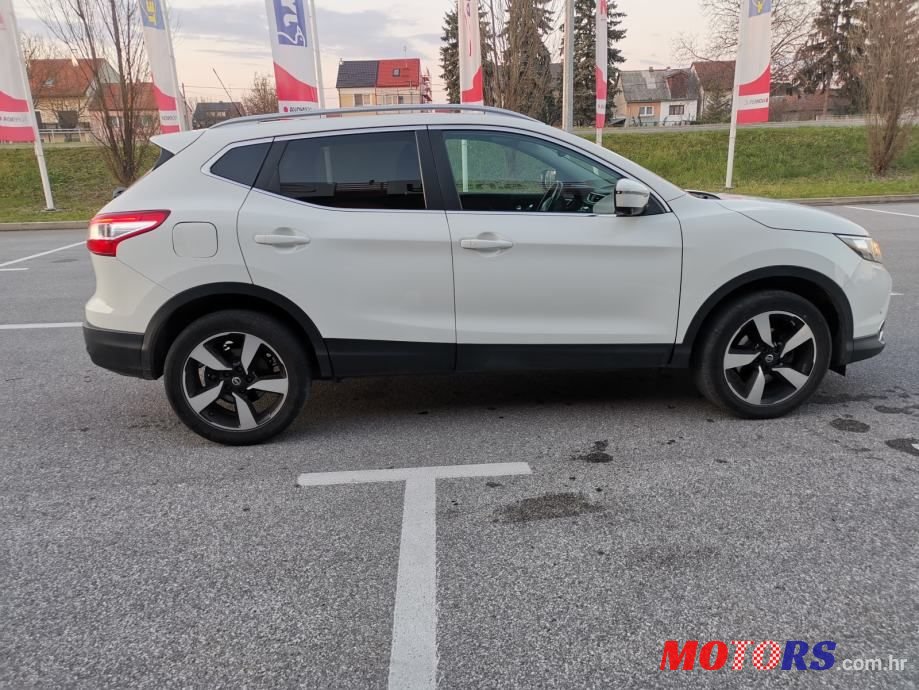 2014' Nissan Qashqai 1,5 Dci 360 photo #6
