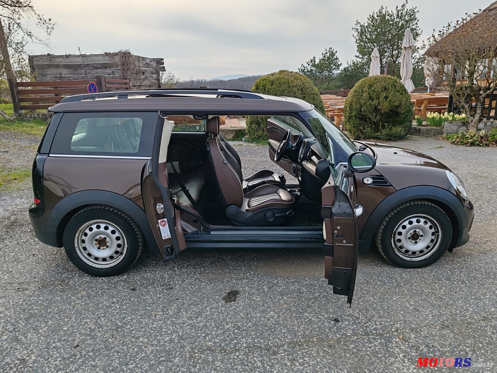 2011' MINI Clubman One 1.6D photo #6