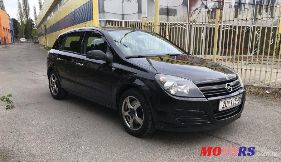 2005' Opel Astra 1,9 Cdti photo #3