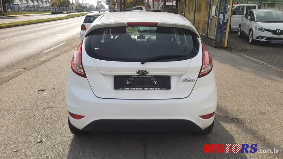 2016' Ford Fiesta photo #6