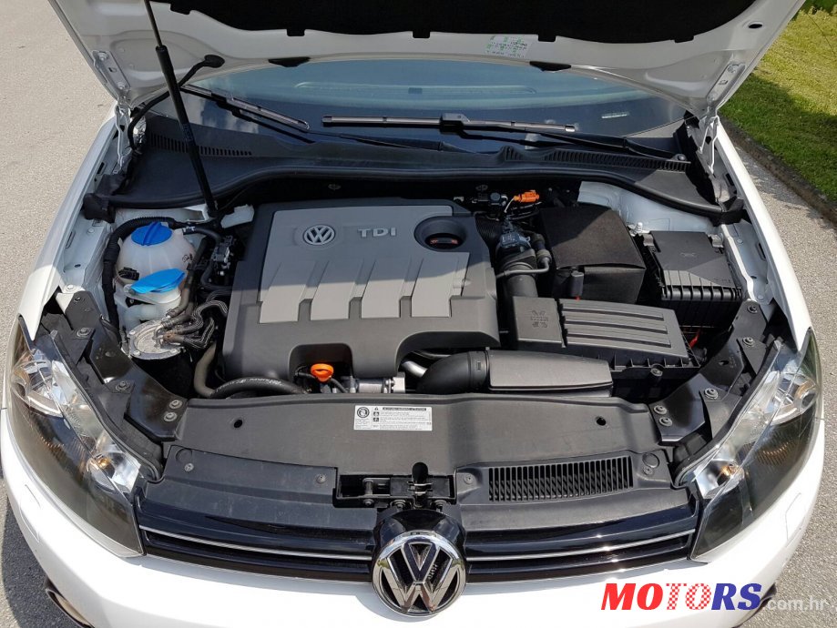 2011' Volkswagen Golf VI photo #3