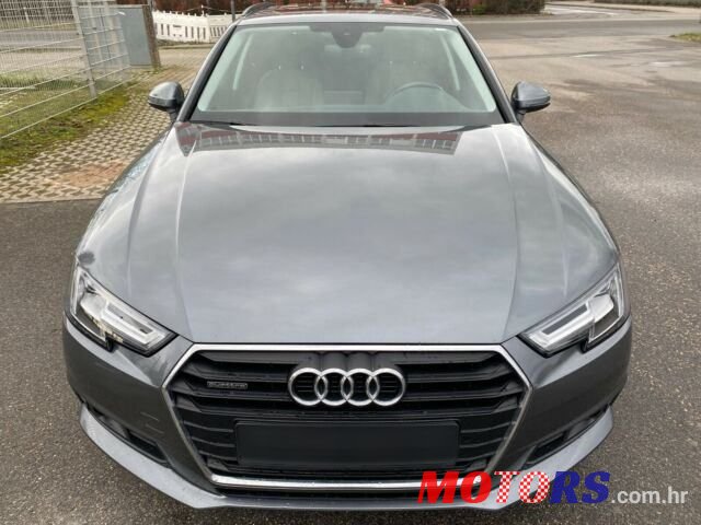 2019' Audi A4 Avant photo #2