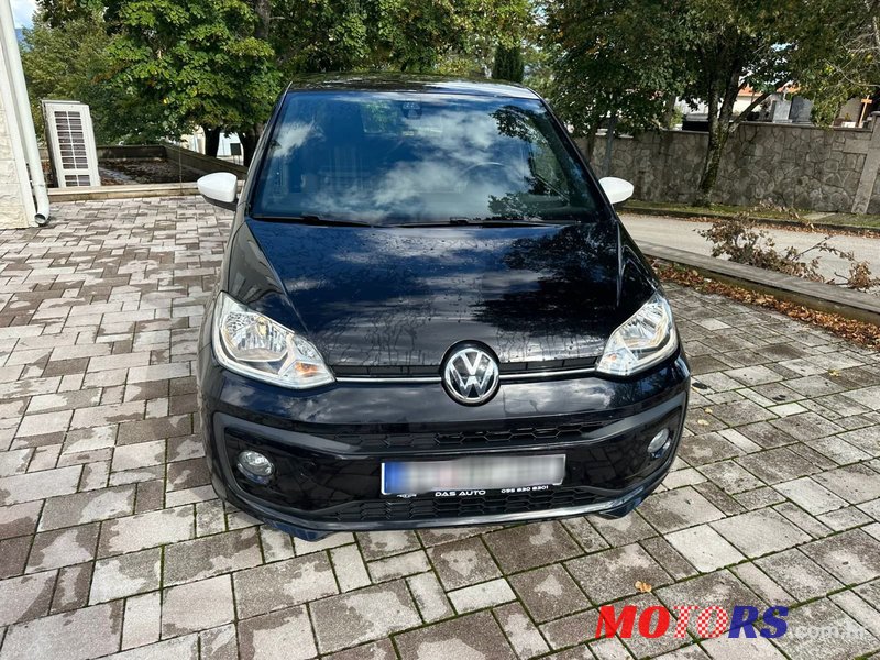 2016' Volkswagen Up! 1,0 Up! photo #6