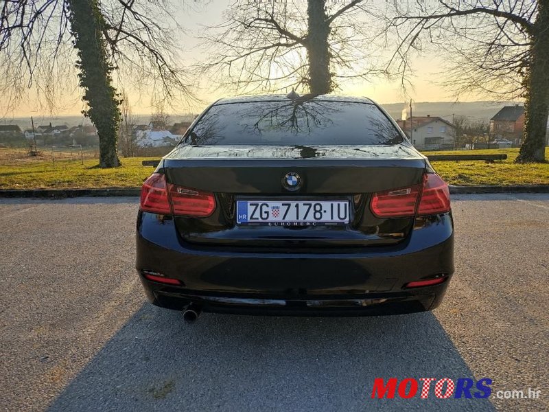 2013' BMW Serija 3 318D photo #5