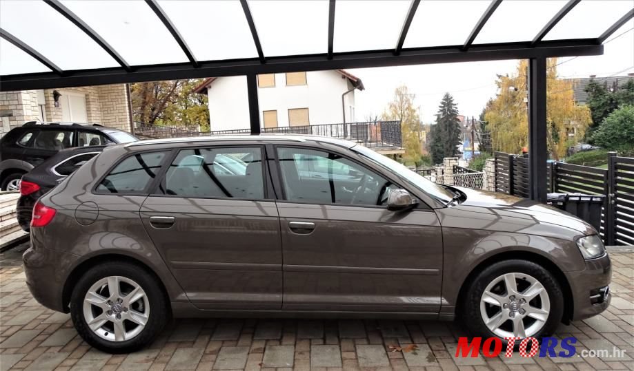 2011' Audi A3 photo #3