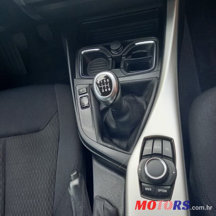 2013' BMW Serija 1 116D photo #4