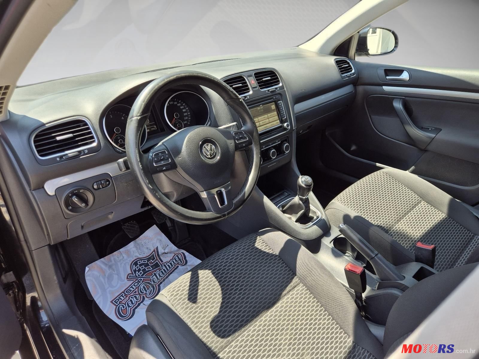 2013' Volkswagen Golf VI Variant photo #6
