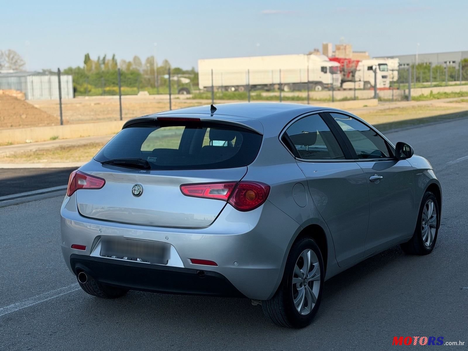 2013' Alfa Romeo Giulietta 1,6 photo #5