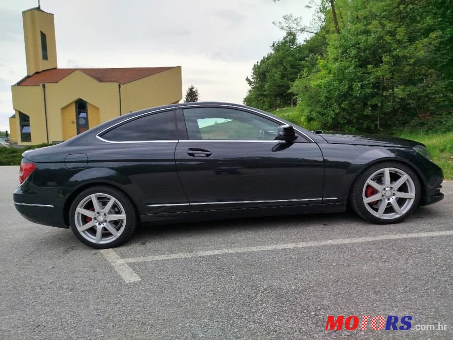 2012' Mercedes-Benz C-Klasa 220 Cdi photo #5