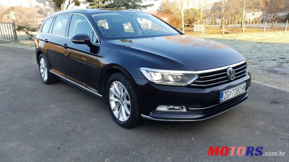 2015' Volkswagen Passat Variant photo #2