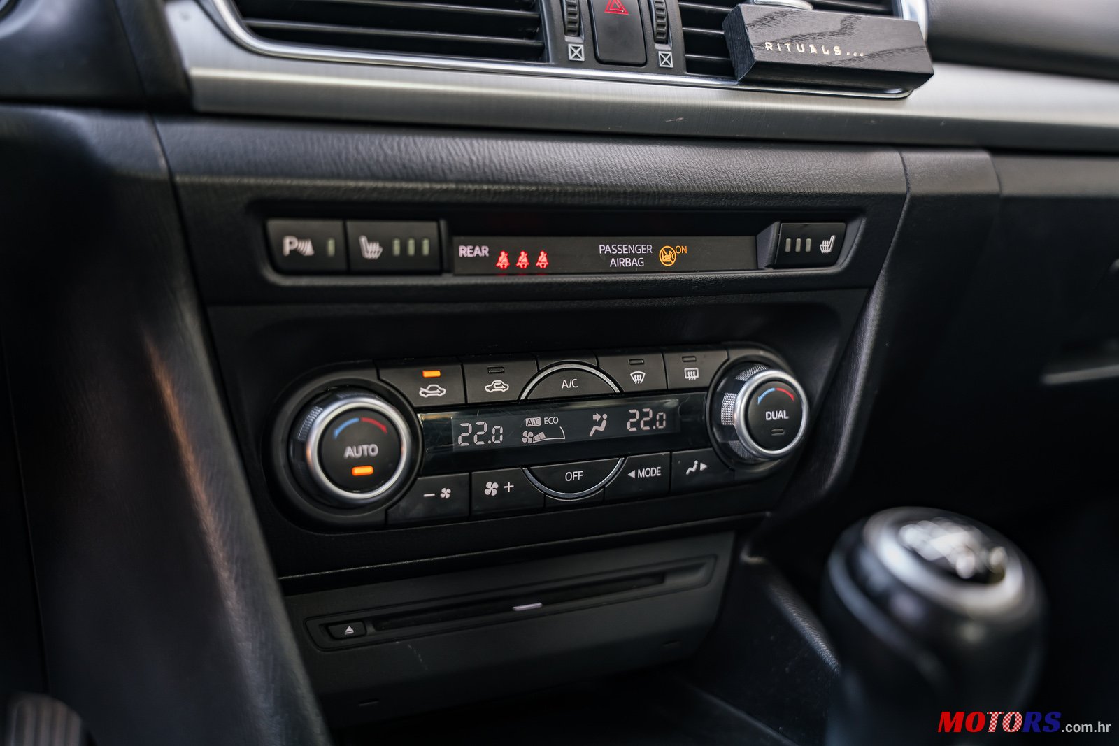 2016' Mazda 3 G120 photo #6