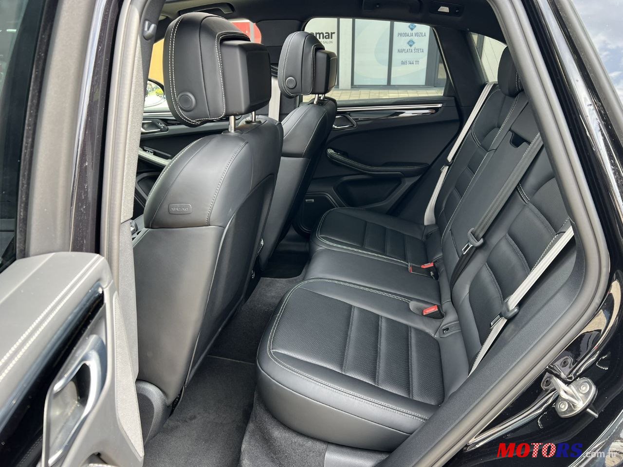 2017' Porsche Macan Porsche Macan S 3.0 photo #1