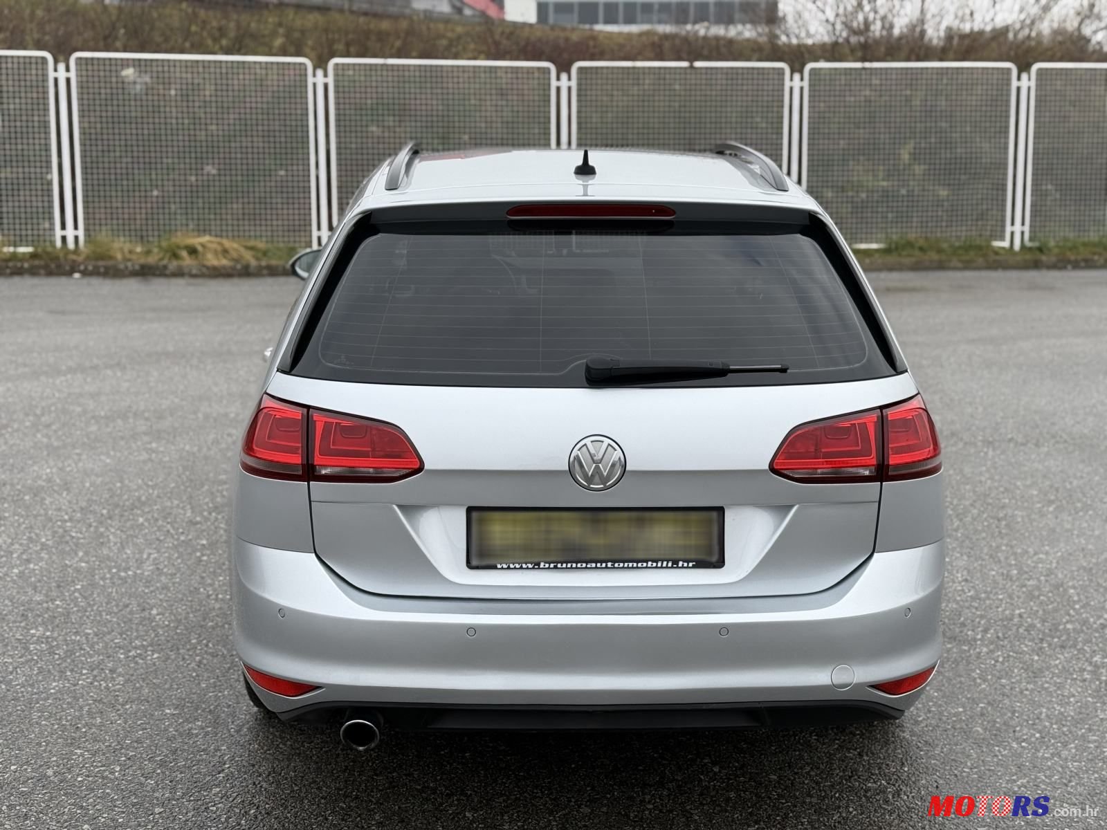 2017' Volkswagen Golf VII Variant photo #5