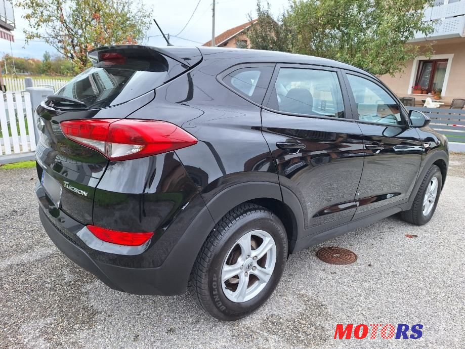 2015' Hyundai Tucson 1.7 Crdi photo #5